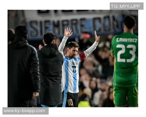 梅西挺身而出对抗肘击事件教育阿根廷老乡维护比赛公正